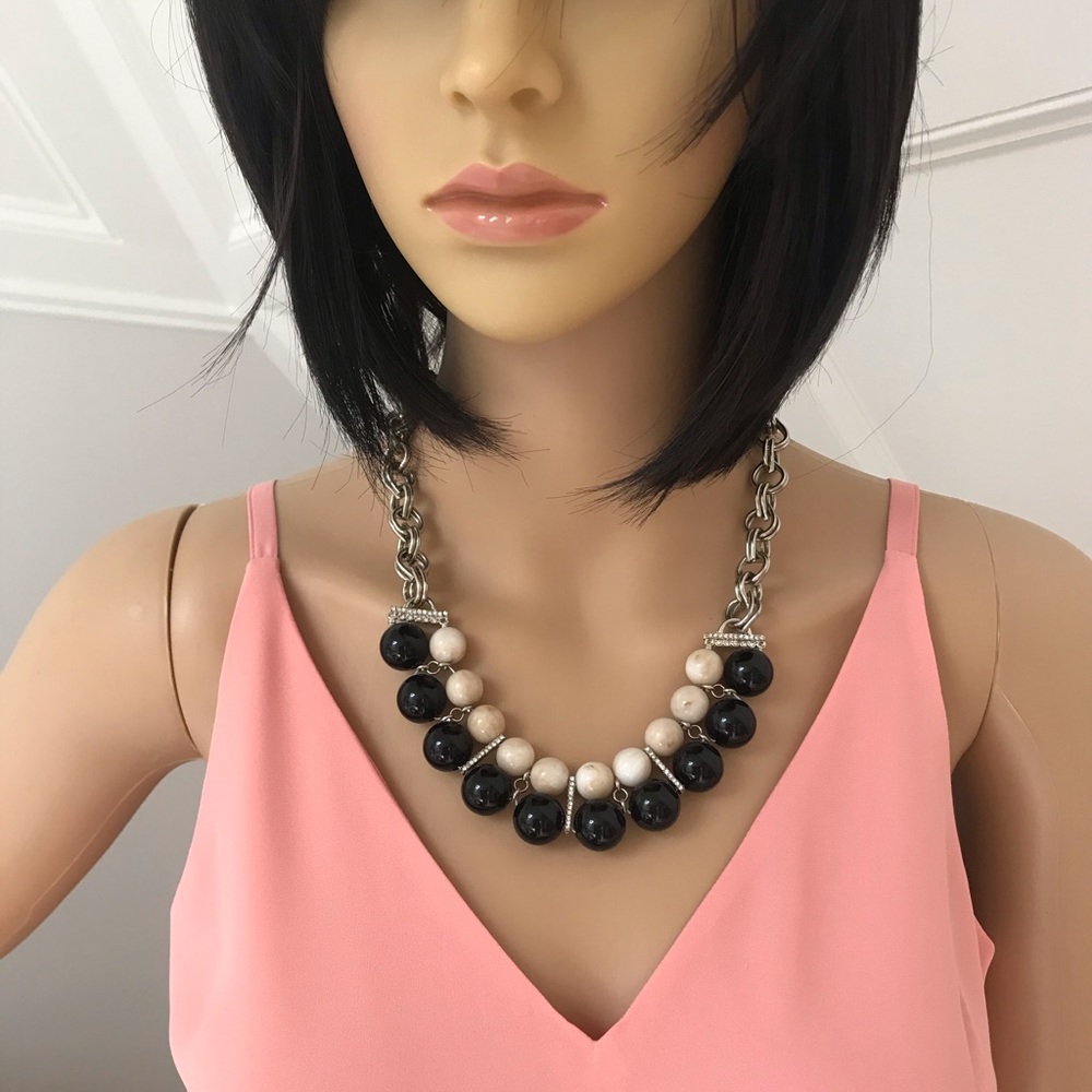 Ann Taylor Chunky Necklace NWT.